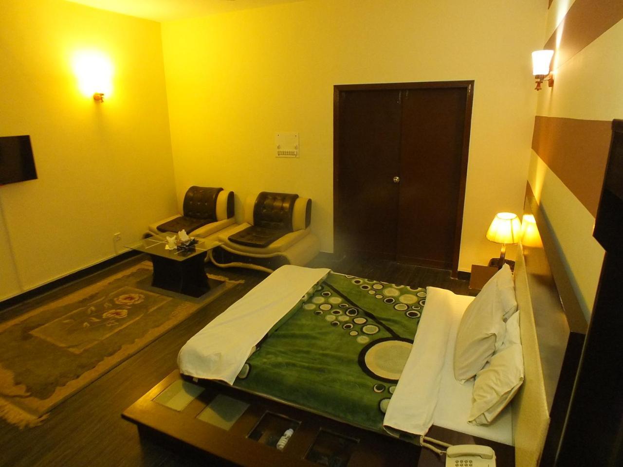 Capetown Islamabad Exterior foto